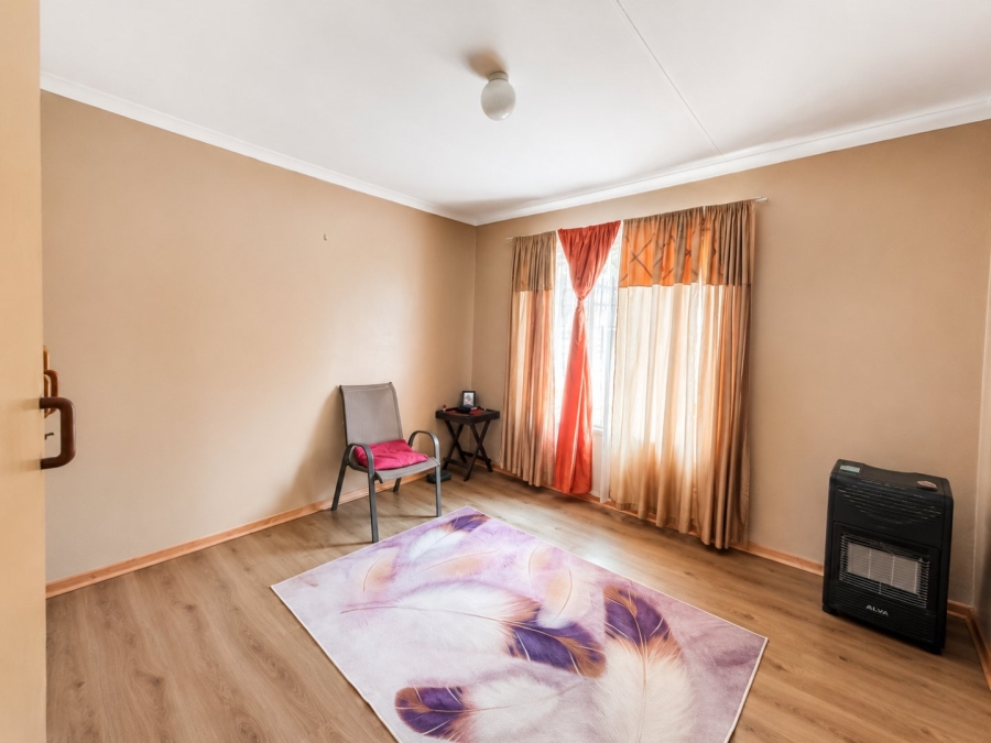 2 Bedroom Property for Sale in Navalsig Free State